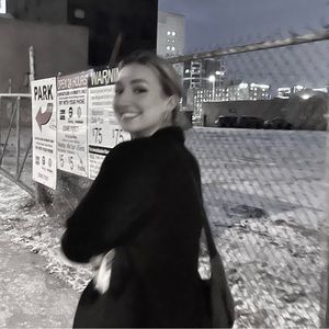 Meet your Posher, Olivia